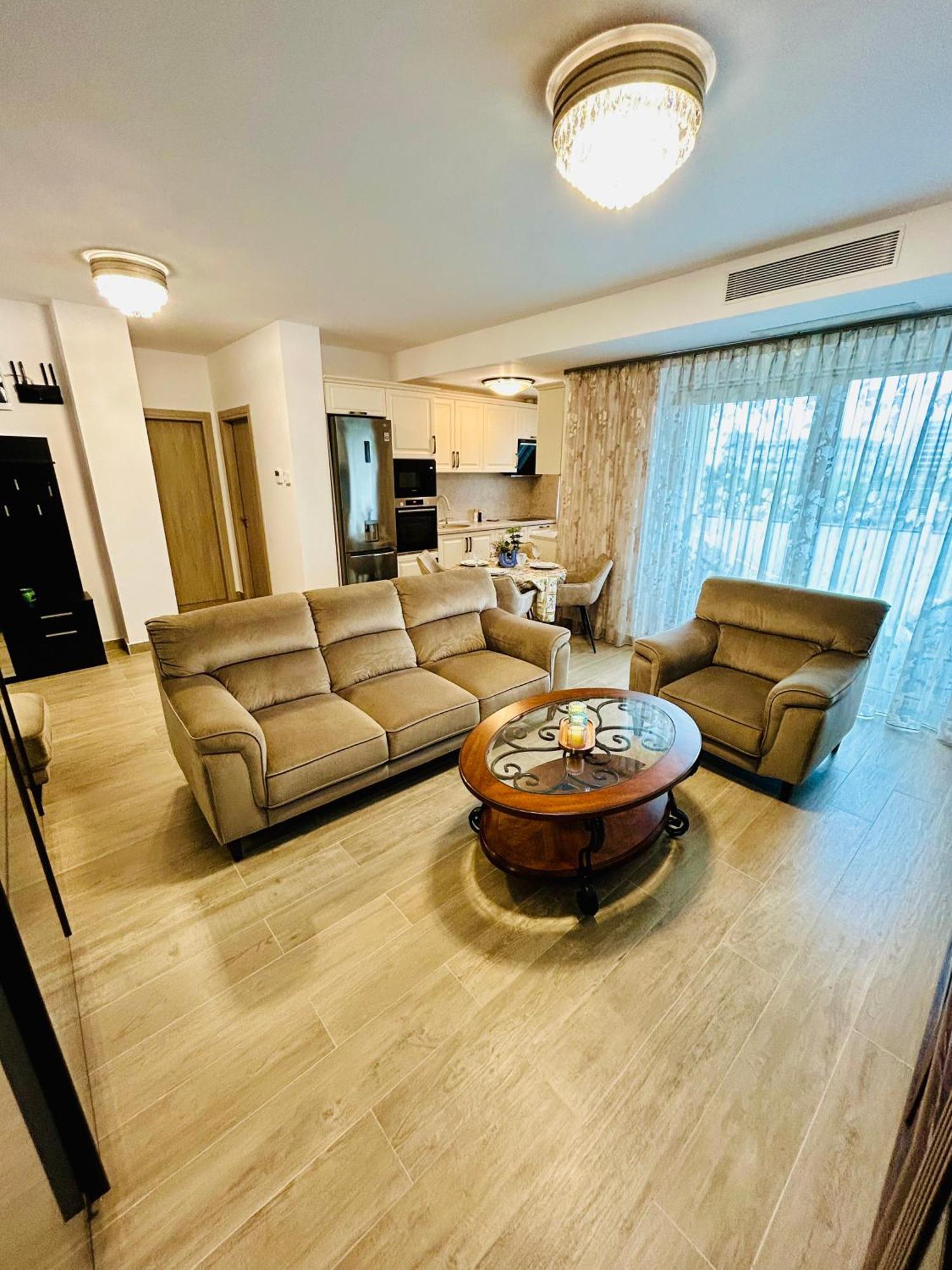 Dis Mamaia Nord Apartment Constanta Ngoại thất bức ảnh